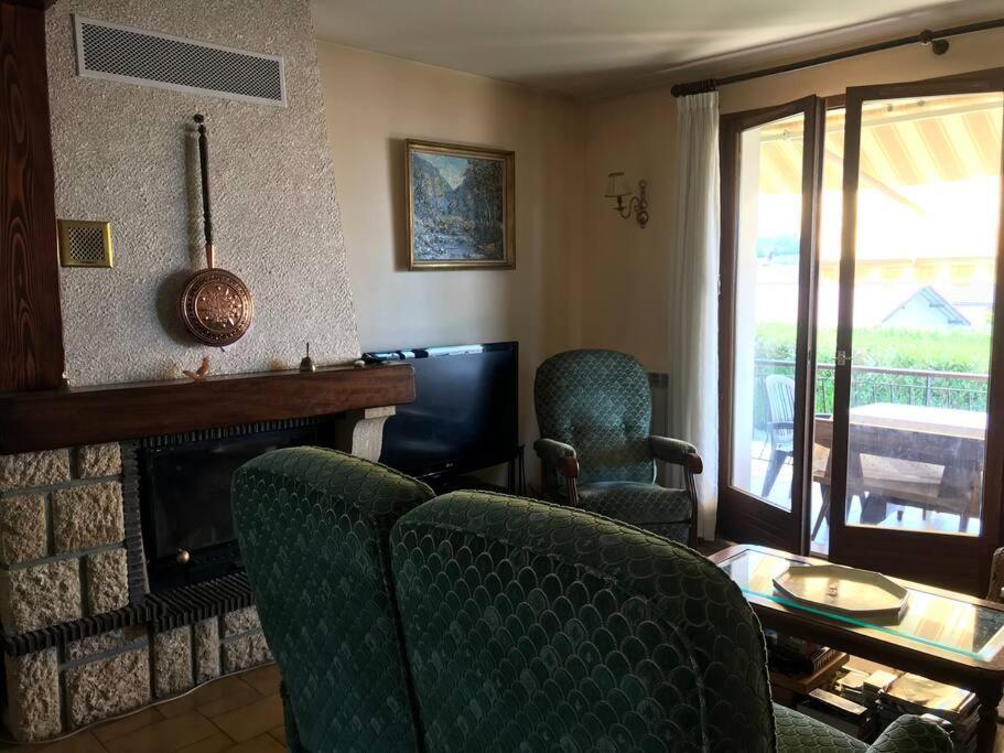 Comme Chez Mamie, Maison Entiere 1-6 Personnes Alby-sur-Cheran Exterior foto